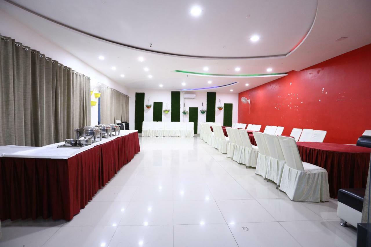 Diwan Hotel And Restaurant Surkhi Екстериор снимка