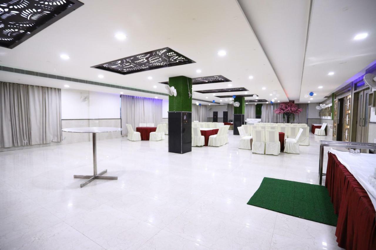 Diwan Hotel And Restaurant Surkhi Екстериор снимка