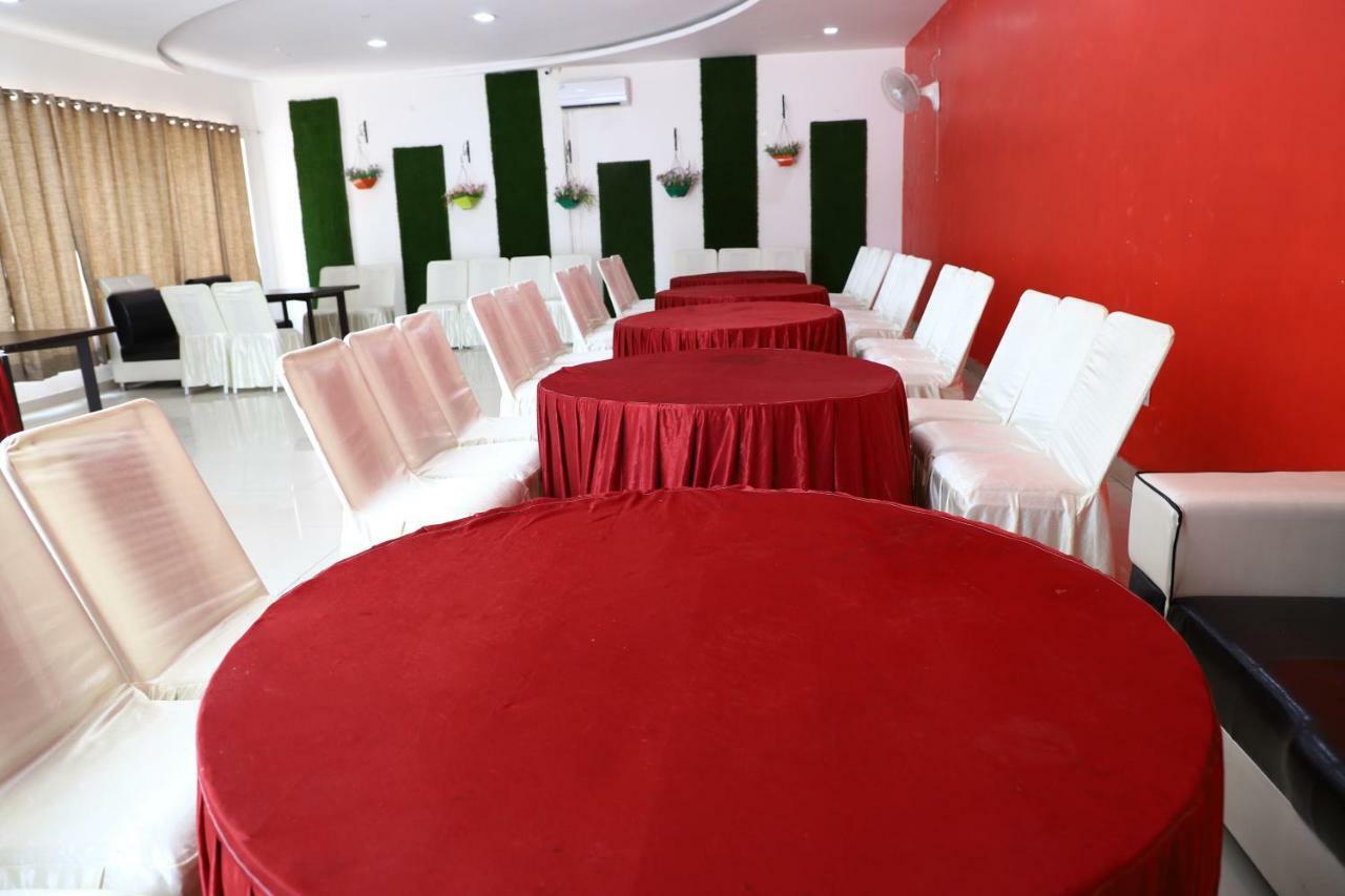 Diwan Hotel And Restaurant Surkhi Екстериор снимка