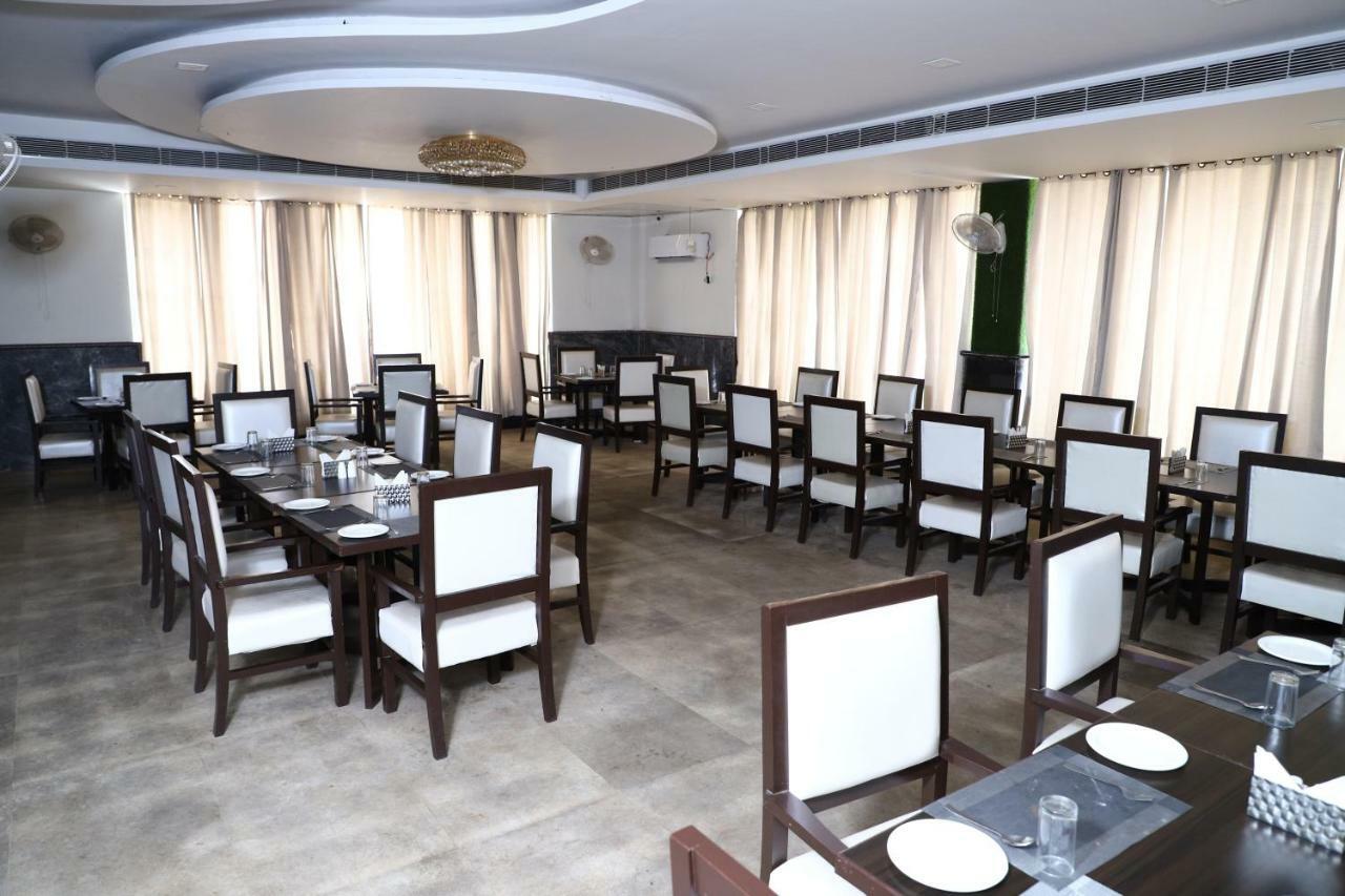 Diwan Hotel And Restaurant Surkhi Екстериор снимка