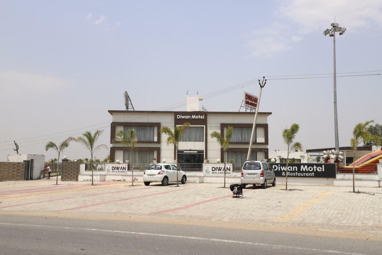 Diwan Hotel And Restaurant Surkhi Екстериор снимка