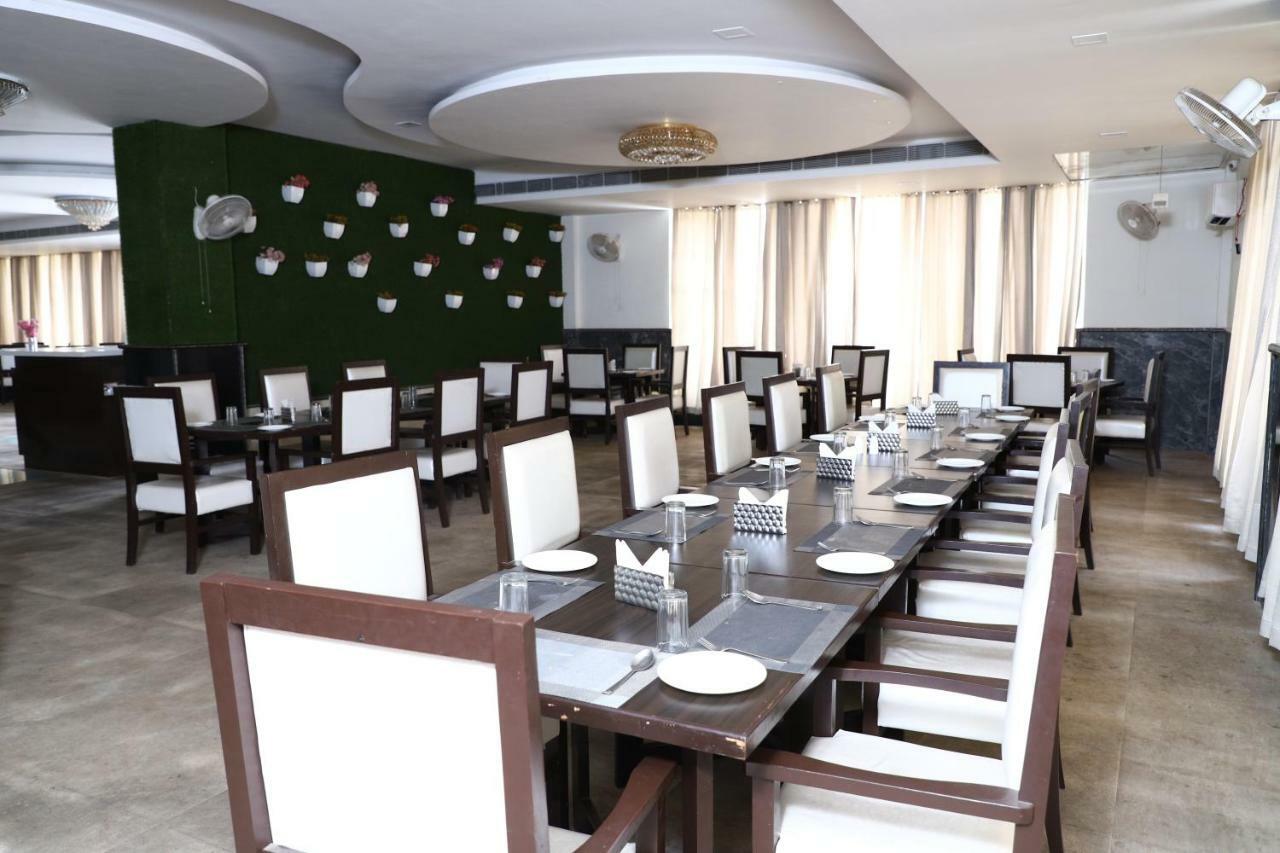 Diwan Hotel And Restaurant Surkhi Екстериор снимка