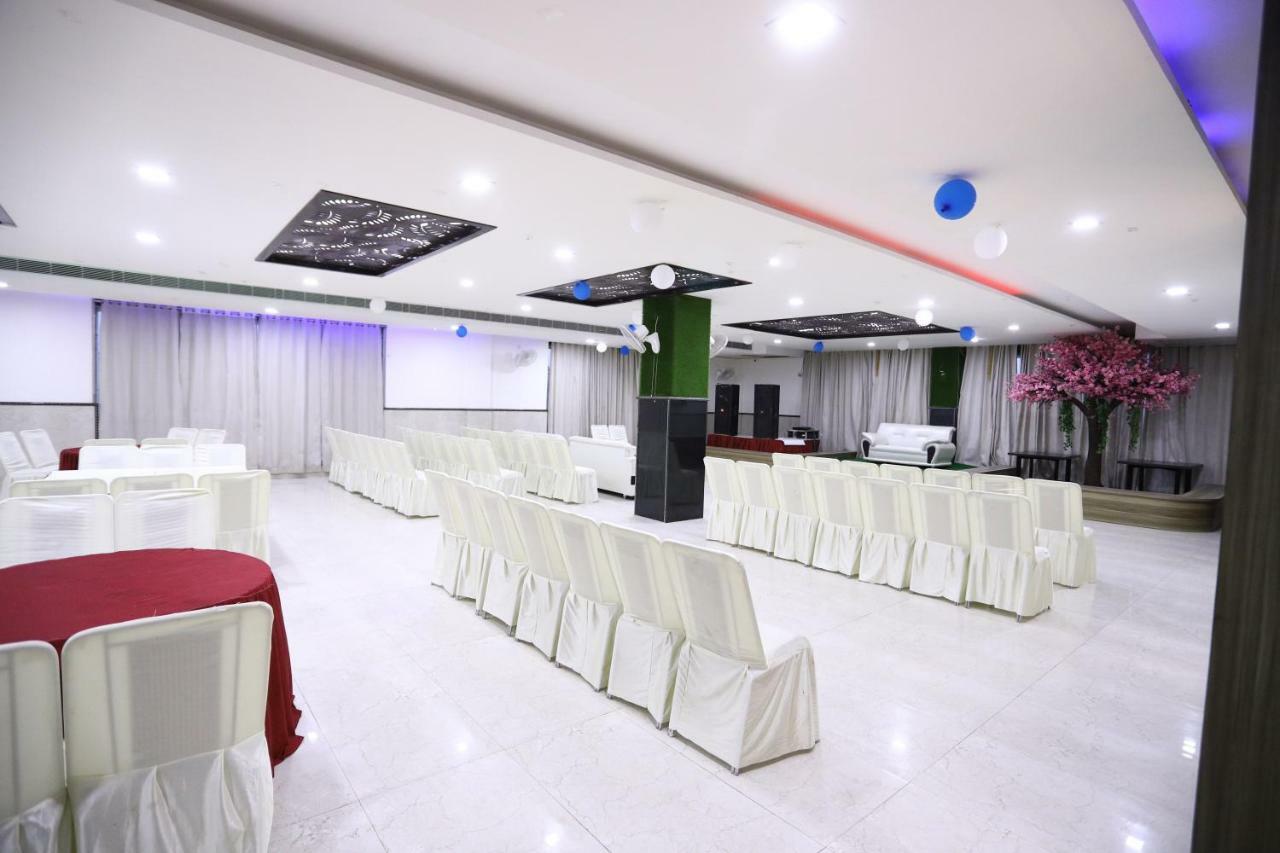 Diwan Hotel And Restaurant Surkhi Екстериор снимка